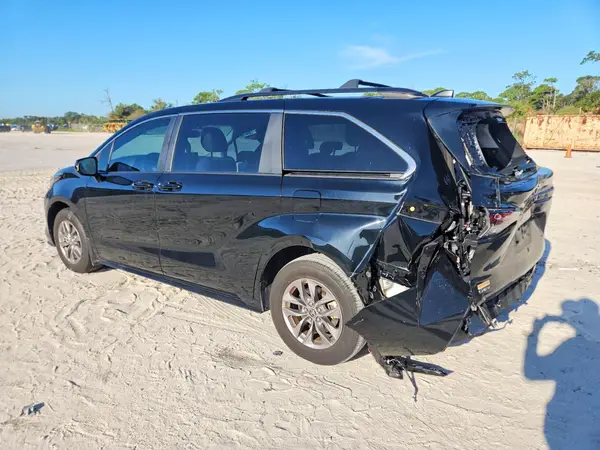 5TDBRKEC9SS233548 — 2025 Toyota Sienna, фото 2 с аукциона Copart, Задняя часть