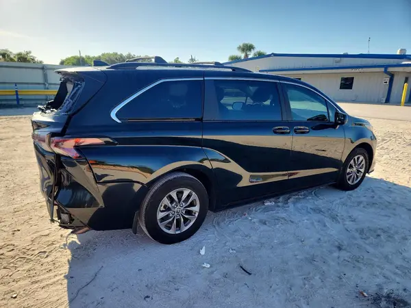 5TDBRKEC9SS233548 — 2025 Toyota Sienna, фото 3 с аукциона Copart, Задняя часть