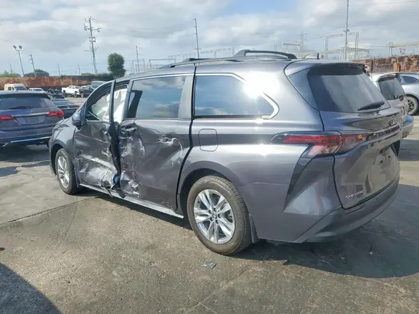 5TDJSKFC7SS165894 — 2025 Toyota Sienna, фото 2 с аукциона Copart, Боковая часть