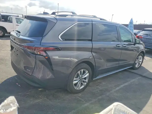 5TDJSKFC7SS165894 — 2025 Toyota Sienna, фото 3 с аукциона Copart, Боковая часть