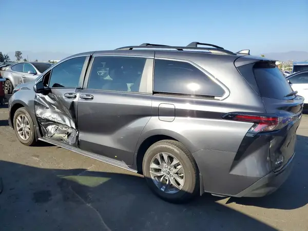 5TDBRKEC2SS264253 — 2025 Toyota Sienna, фото 2 с аукциона Copart, Боковая часть