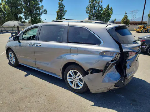 2026 Toyota Sienna VIN 5TDYSKFC0TS249815 фото 2