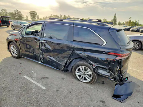 2026 Toyota Sienna VIN 5TDYRKEC6TS333120 фото 2