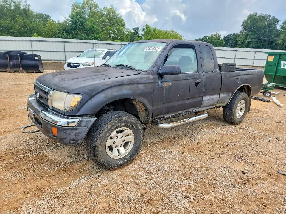 4TASN92N1YZ630426 Toyota Tacoma 2000 — повреждение Механические повреждения, фото до ремонта
