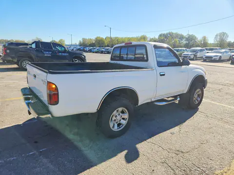 2000 Toyota Tacoma Prerunner VIN 5TENM92N2YZ715400 фото 3