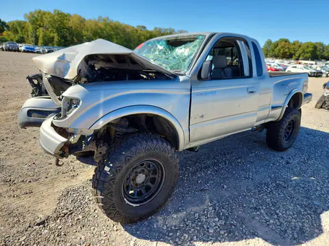 2002 Toyota Tacoma V6 VIN 5TEWN72N02Z887504 фото 1