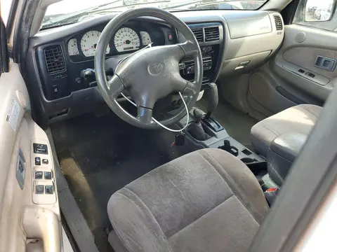 2004 Toyota Tacoma V6 VIN 5TEHN72N84Z429656 фото 8