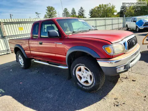 2004 Toyota Tacoma V6 VIN 5TEWN72N74Z443281 фото 4