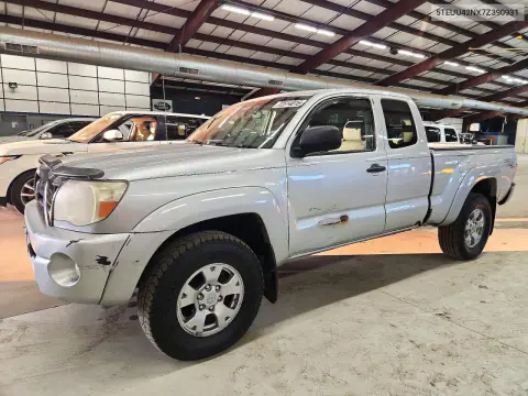 5TEUU42NX7Z390931 — 2007 Toyota Tacoma, Мелкие вмятины и царапины, фото до ремонта