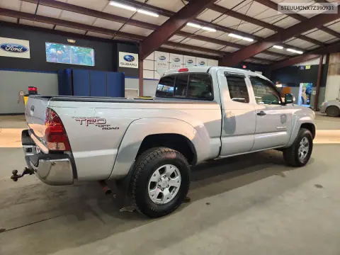 2007 Toyota Tacoma V6 VIN 5TEUU42NX7Z390931 фото 3