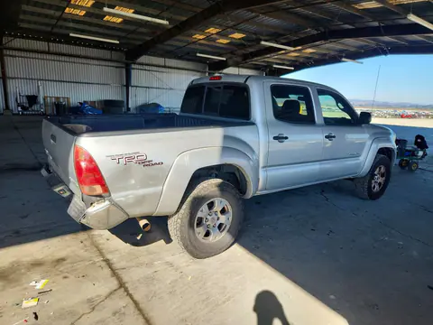 2008 Toyota Tacoma V6 VIN 3TMLU42NX8M017804 фото 3