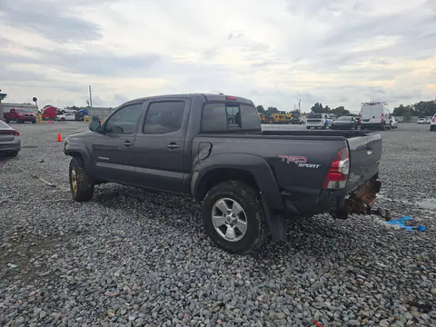 2011 Toyota Tacoma Double Cab Prerunner VIN 3TMJU4GN1BM117703 фото 2