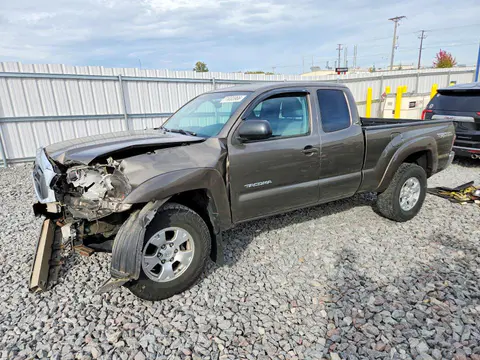 5TFUU4EN7DX070383 — 2013 Toyota Tacoma, Передняя часть (Front End), фото до ремонта