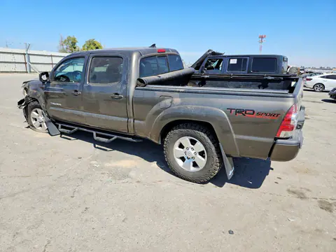 2015 Toyota Tacoma VIN 3TMMU4FN7FM083075 фото 2