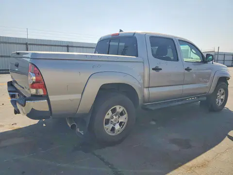 2015 Toyota Tacoma VIN 3TMLU4EN2FM177572 фото 3