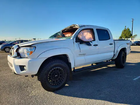 2015 Toyota Tacoma VIN 3TMLU4EN2FM169603 фото 1
