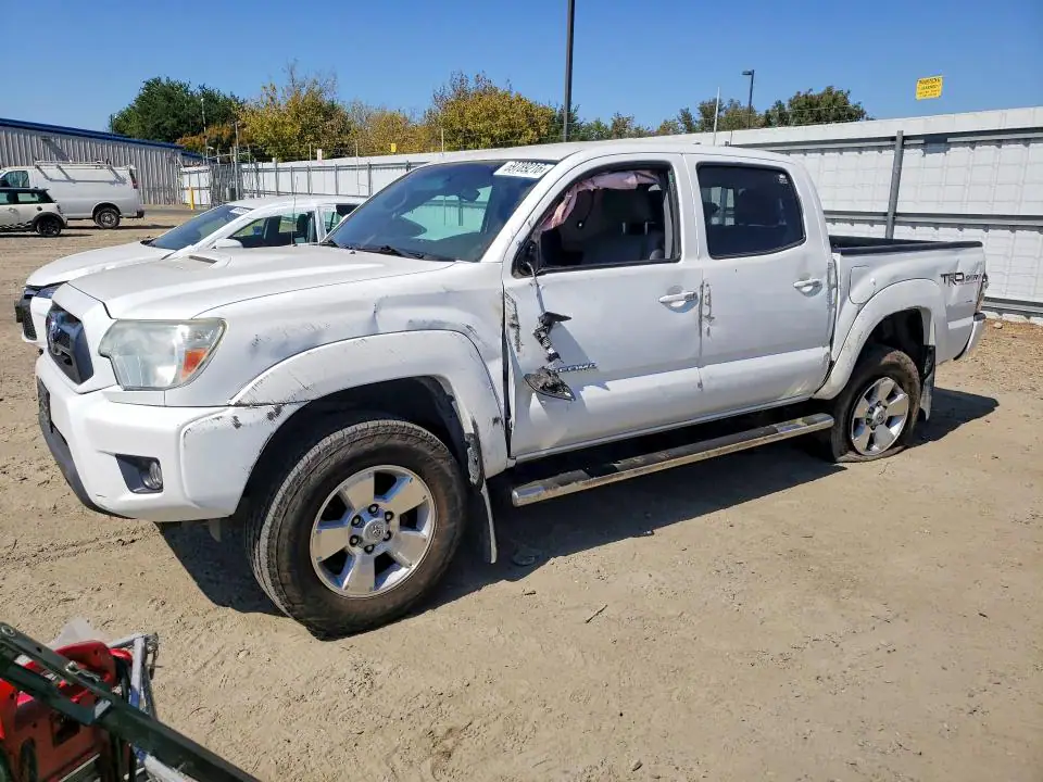 3TMJU4GN2FM191377 Toyota Tacoma 2015 — повреждение Боковая часть, фото до ремонта