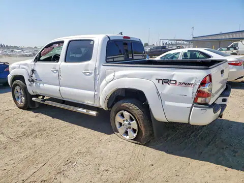 3TMJU4GN2FM191377 — 2015 Toyota Tacoma, фото 2 с аукциона Copart 29.09.2026, Боковая часть