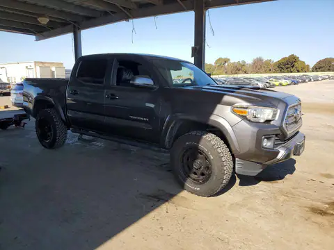 2016 Toyota Tacoma VIN 3TMAZ5CN6GM018041 фото 4