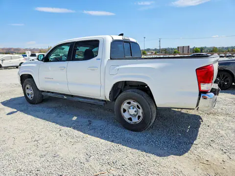 5TFAX5GN2HX093721 — 2017 Toyota Tacoma, фото 2 с аукциона Copart 14.10.2026, Передняя часть