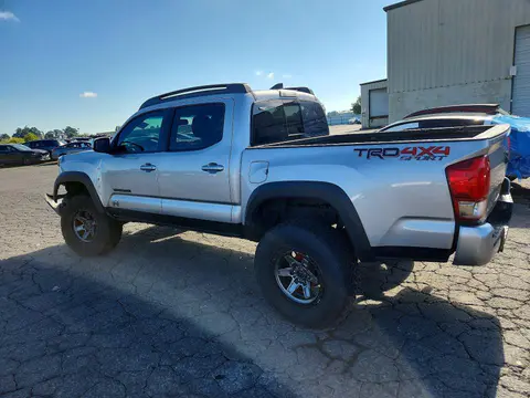 2017 Toyota Tacoma VIN 3TMCZ5AN0HM121274 фото 2
