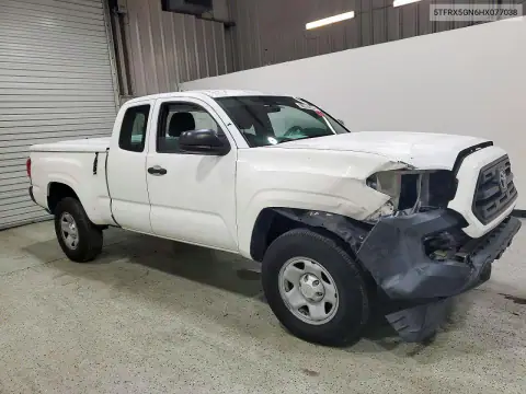 5TFRX5GN6HX077038 — 2017 Toyota Tacoma, фото 4 с аукциона Copart 20.10.2026, Передняя часть