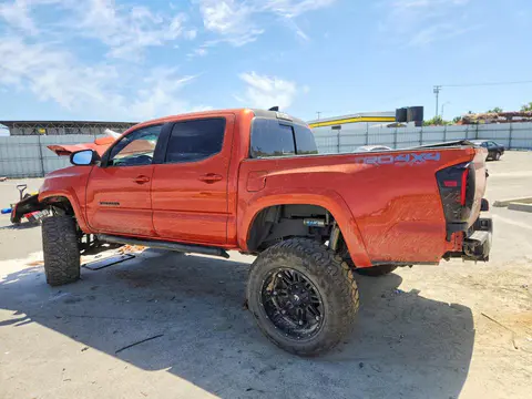 2017 Toyota Tacoma VIN 3TMCZ5AN6HM050579 фото 2