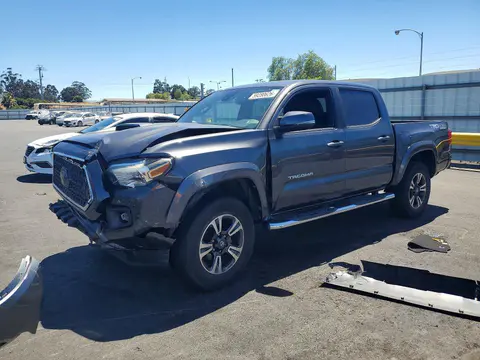 3TMCZ5AN3JM168207 — 2018 Toyota Tacoma, Передняя часть (Front End), фото до ремонта