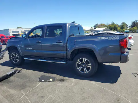 2018 Toyota Tacoma VIN 3TMCZ5AN3JM168207 фото 2