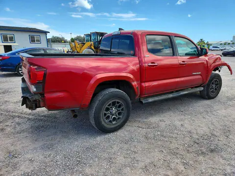 2018 Toyota Tacoma VIN 3TMAZ5CN6JM068672 фото 3