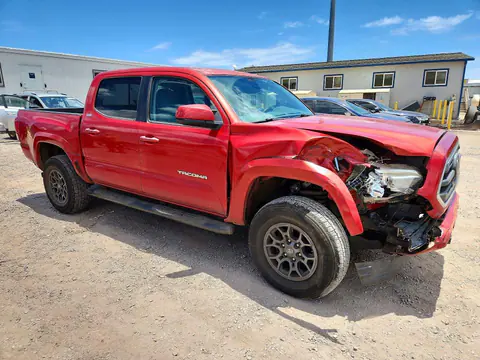 2018 Toyota Tacoma VIN 3TMAZ5CN6JM068672 фото 4