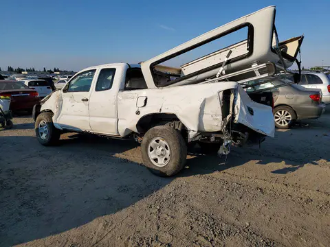 2018 Toyota Tacoma VIN 5TFRX5GN4JX123018 фото 2