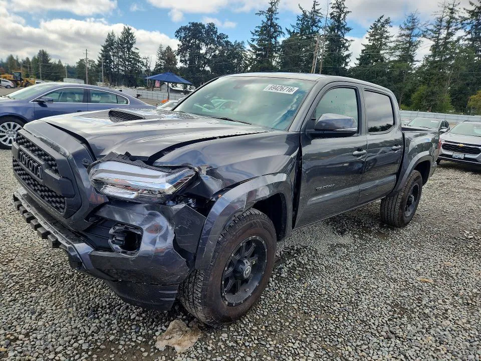 2018 Toyota Tacoma VIN 3TMCZ5AN4JM144370 фото 1