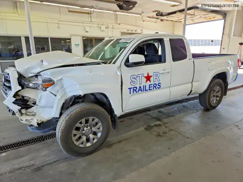 5TFSZ5AN0JX151788 — 2018 Toyota Tacoma, Передняя часть, фото до ремонта
