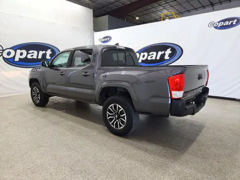 2019 Toyota Tacoma VIN 5TFAX5GNXKX137231 фото 2