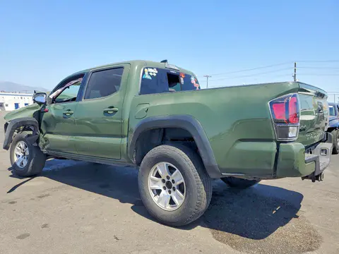 2020 Toyota Tacoma VIN 5TFCZ5ANXLX215715 фото 2