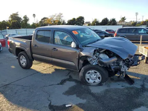 2020 Toyota Tacoma VIN 5TFAX5GN5LX171837 фото 4