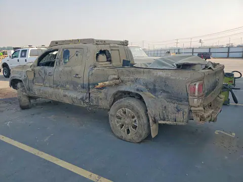 2021 Toyota Tacoma VIN 5TFDZ5BN8MX057685 фото 2