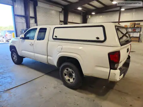 3TYSX5EN6MT009766 — 2021 Toyota Tacoma, фото 2 с аукциона Copart 20.10.2026, Мелкие вмятины и царапины