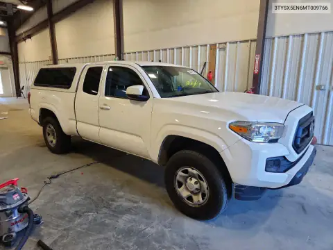 3TYSX5EN6MT009766 — 2021 Toyota Tacoma, фото 4 с аукциона Copart 20.10.2026, Мелкие вмятины и царапины