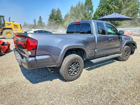 3TYSZ5ANXNT078588 — 2022 Toyota Tacoma, фото 3 с аукциона Copart 13.10.2026, Передняя часть