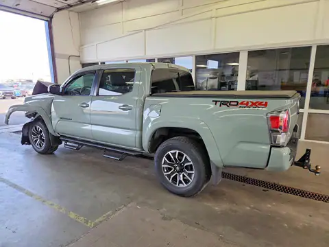2022 Toyota Tacoma VIN 3TMCZ5AN1NM496036 фото 2