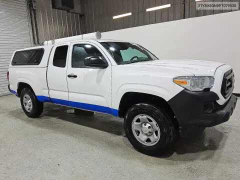 3TYRX5GN8PT079530 — 2023 Toyota Tacoma, фото 4 с аукциона Copart 15.10.2026, Мелкие вмятины и царапины
