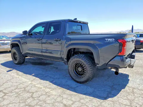 2025 Toyota Tacoma VIN 3TYLC5LN1ST029570 фото 2