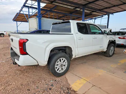 2026 Toyota Tacoma VIN 3TMLB5JNXTM228670 фото 3