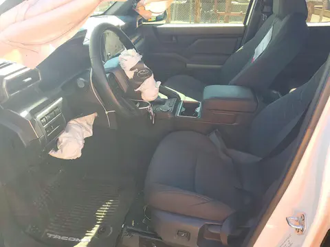 2026 Toyota Tacoma Sr5 VIN 3TMKB5FN0TM063975 фото 7
