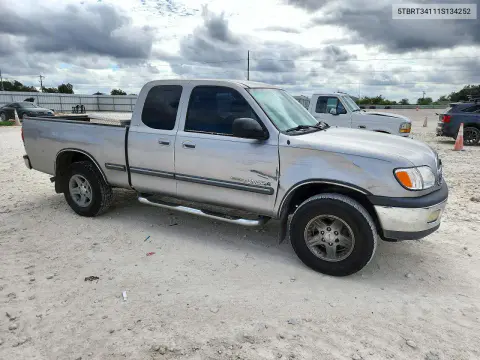 2001 Toyota Tundra Sr5 VIN 5TBRT34111S134252 фото 4