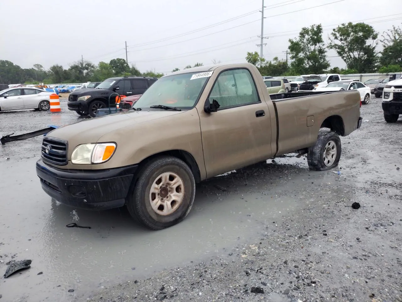 2002 Toyota Tundra Base VIN 5TBJN32182S246493 фото 1