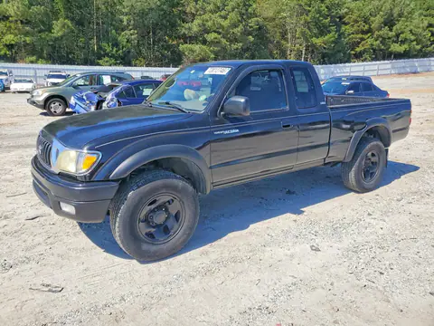 5TESM92N32Z117388 — 2002 Toyota Tundra, Задняя часть, фото до ремонта