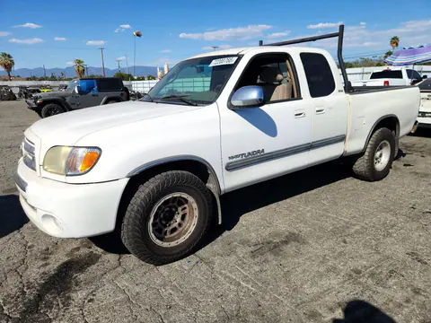 5TBRT341X4S453704 — 2004 Toyota Tundra, Мелкие вмятины и царапины, фото до ремонта
